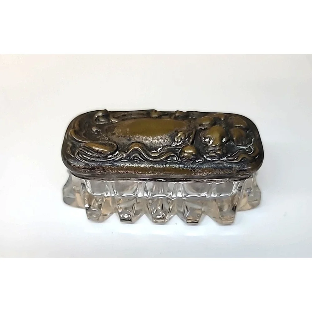Vtg Clear Crystal Hat Pin/Hair Pin Vanity Box Metal Lid w/Hibiscus Flower